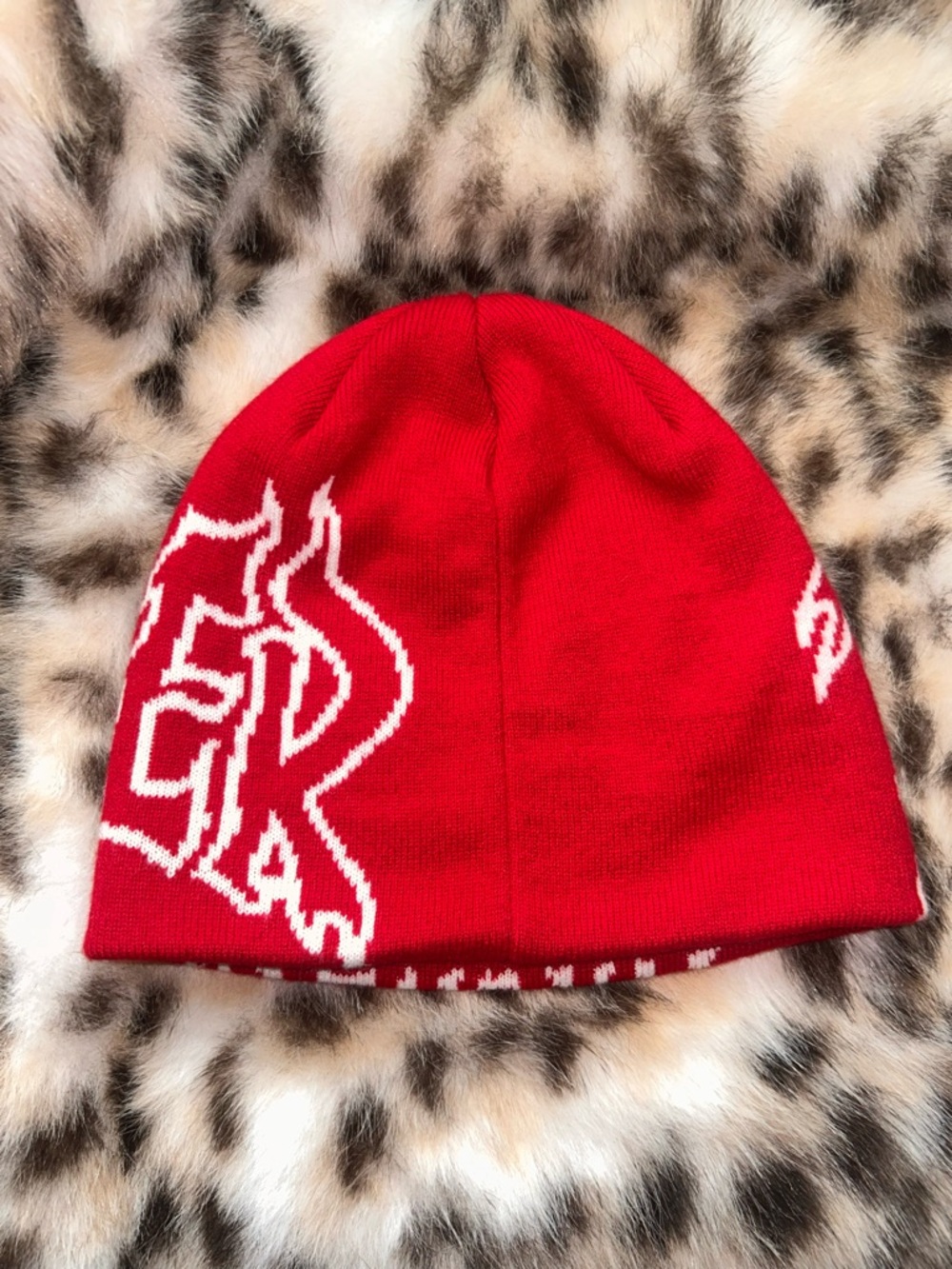 Thrasher Fire Outlined Skully Beanie -EUC- - Picture 8 of 9